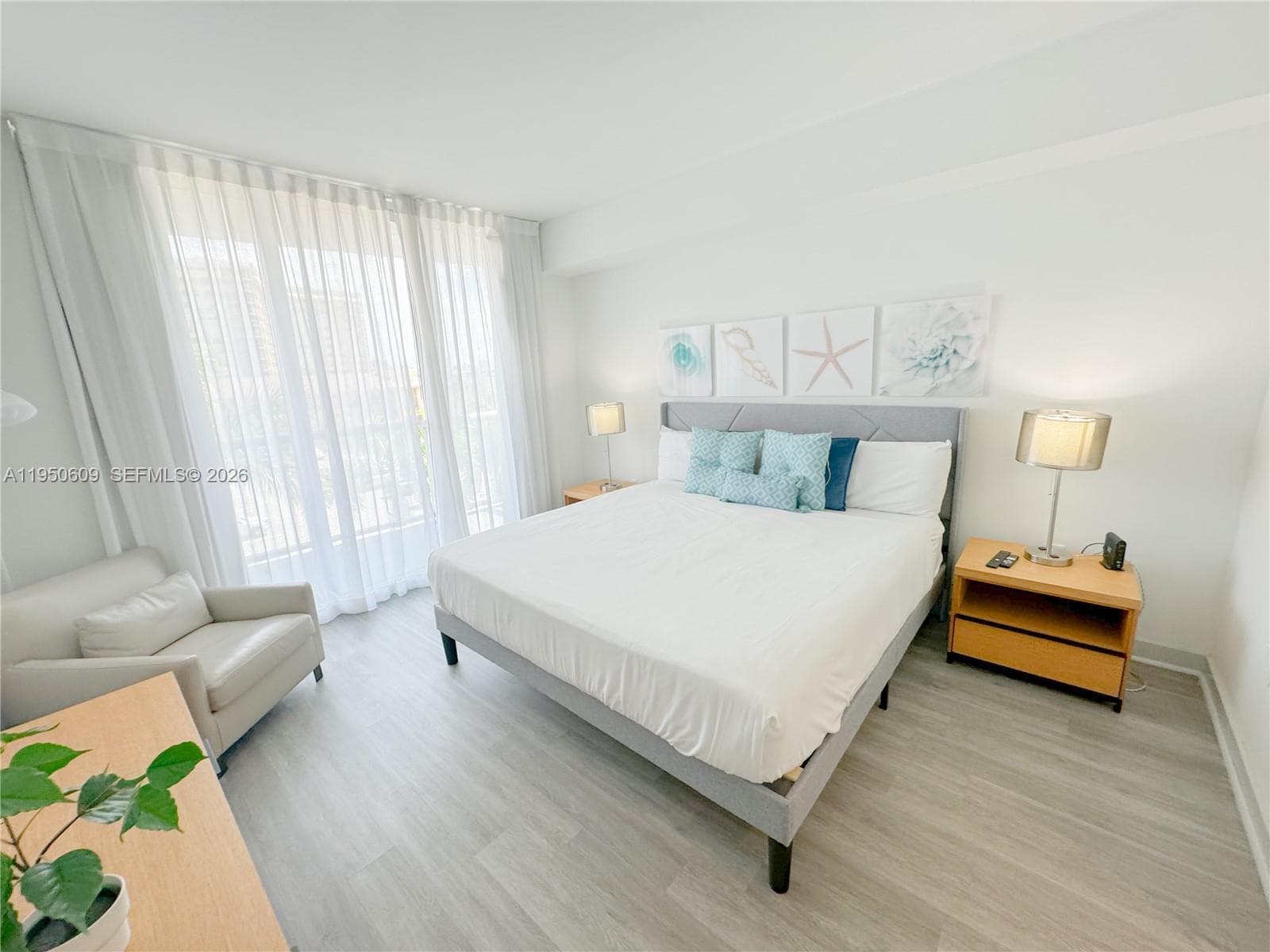 2602 E Hallandale Beach Blvd R409 photo 16
