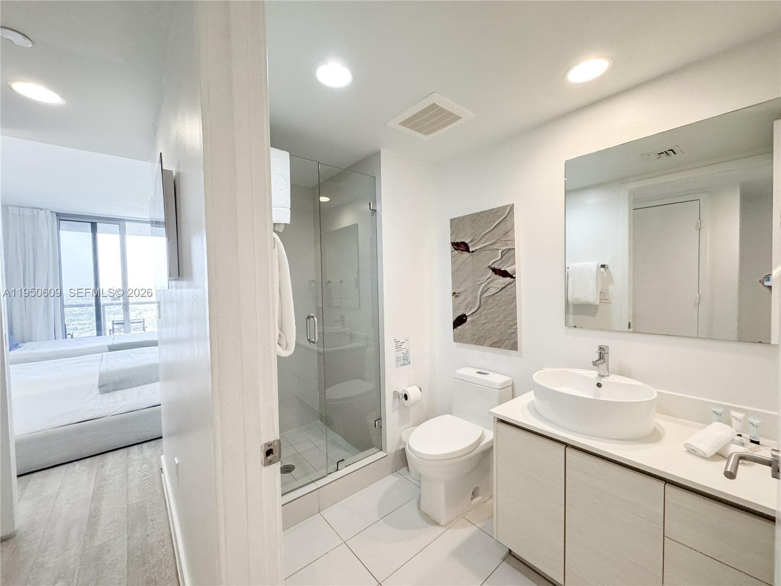 2602 E Hallandale Beach Blvd R409 photo 20