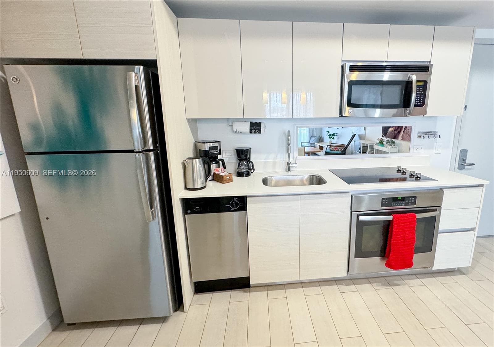 2602 E Hallandale Beach Blvd R409 photo 11