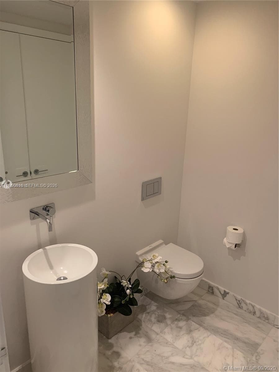 10203 Collins Ave 604 photo 12