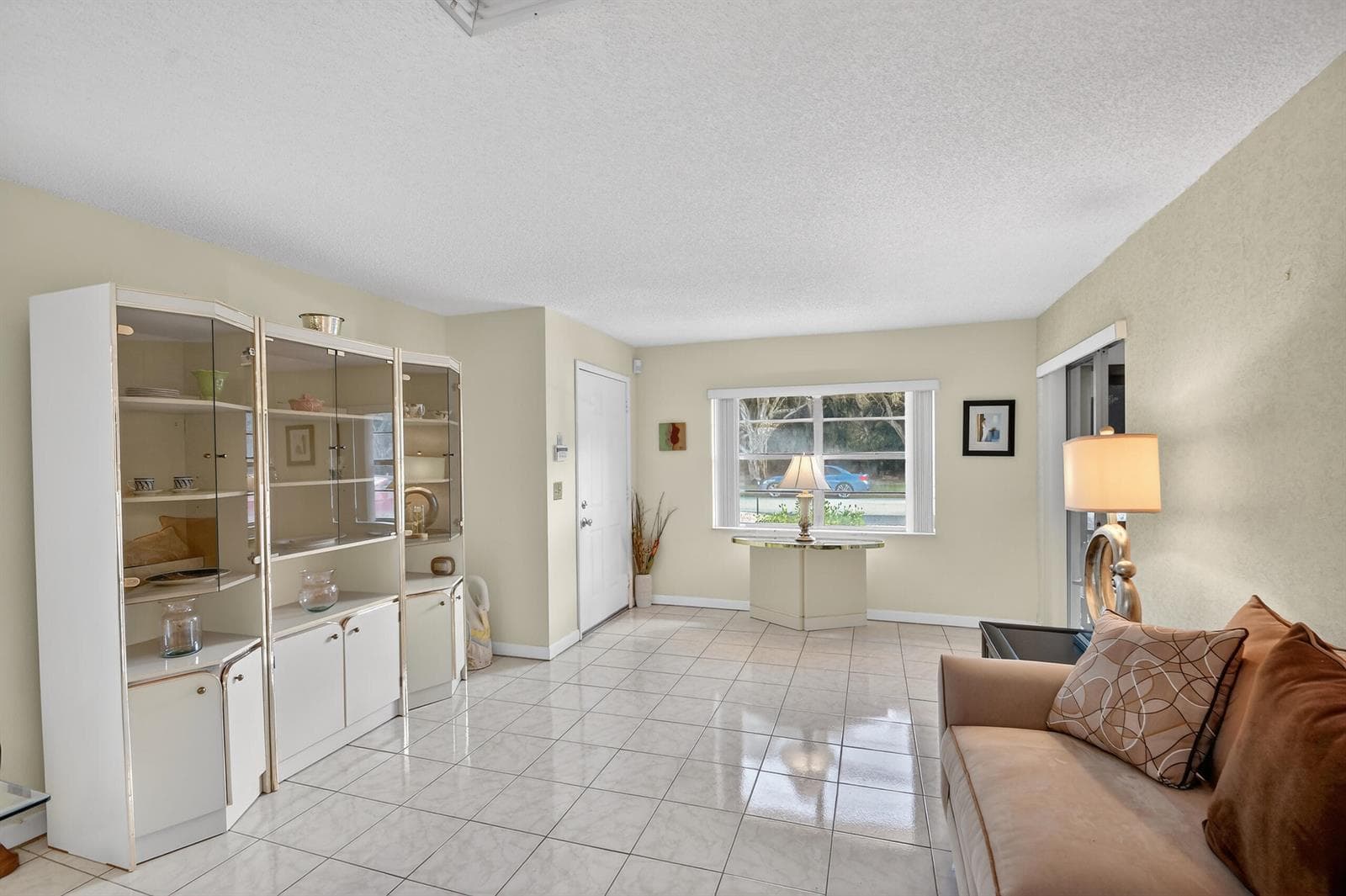 5199 Rose Hill Drive photo 7