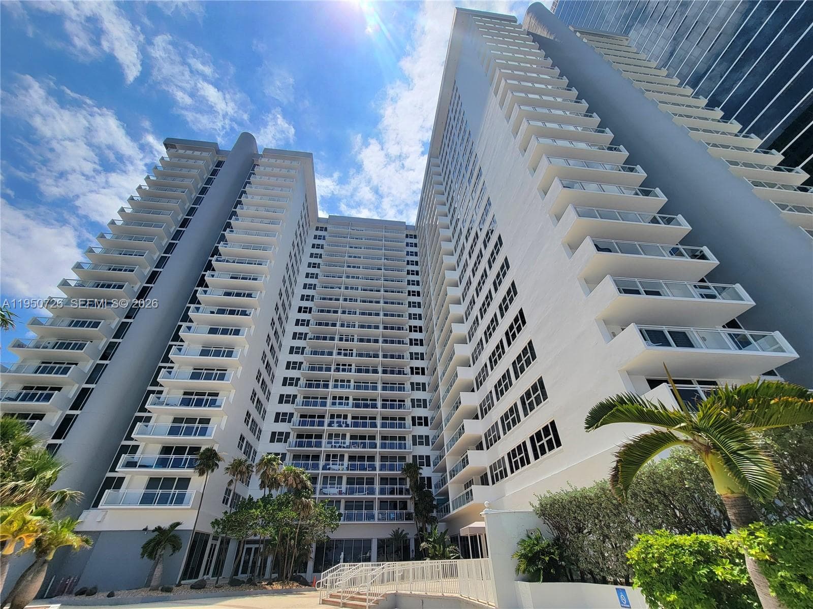 2030 S Ocean Dr Penthouse 2204 photo 3