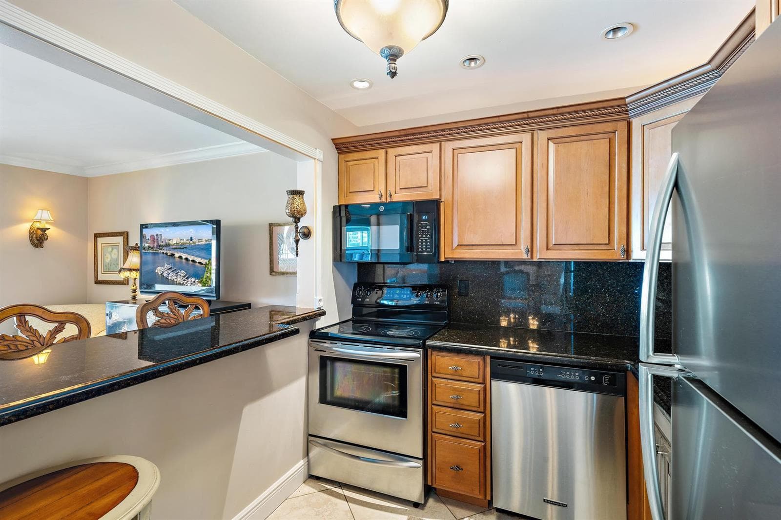 400 Wilma Circle 309 photo 6