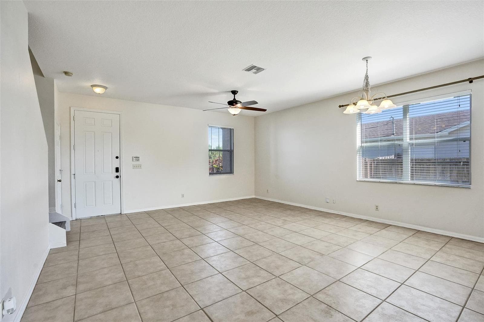 864 SW Java Avenue photo 6