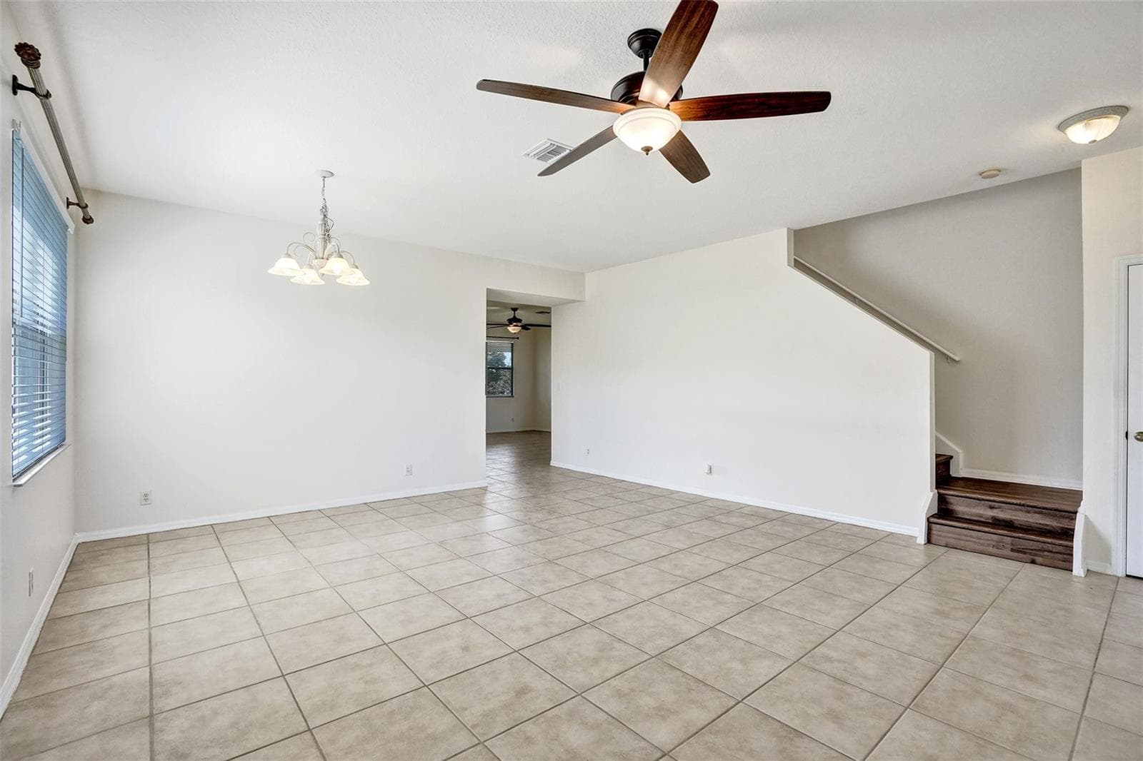864 SW Java Avenue photo 4