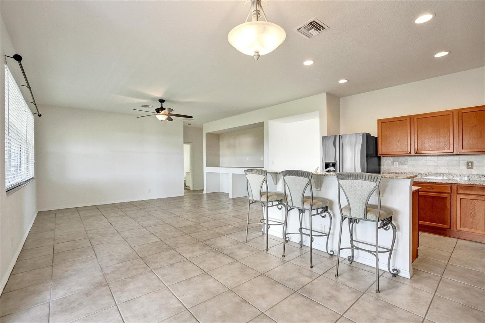 864 SW Java Avenue photo 8