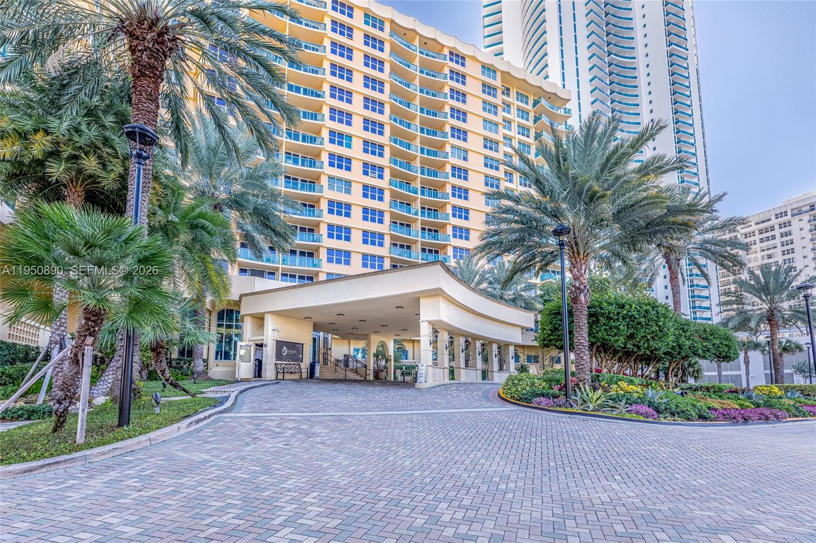 2501 S Ocean Dr 439 photo 2
