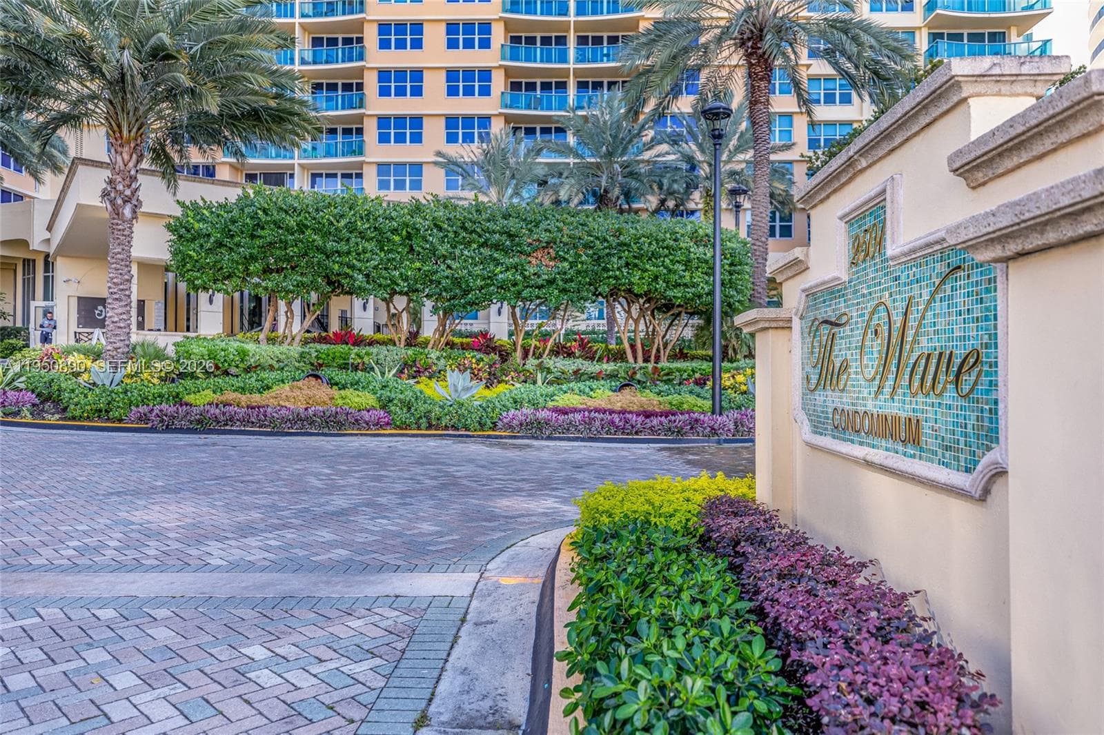 2501 S Ocean Dr 439 photo 3