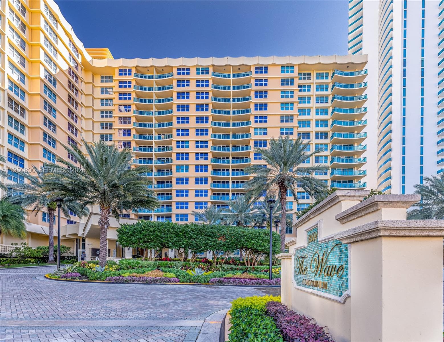 2501 S Ocean Dr 439 photo 4