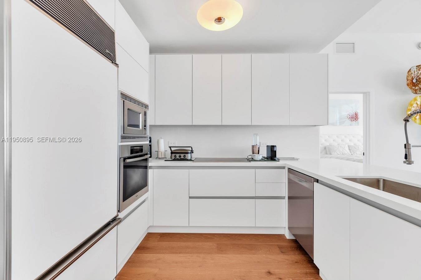 6799 Collins Ave 412 photo 5