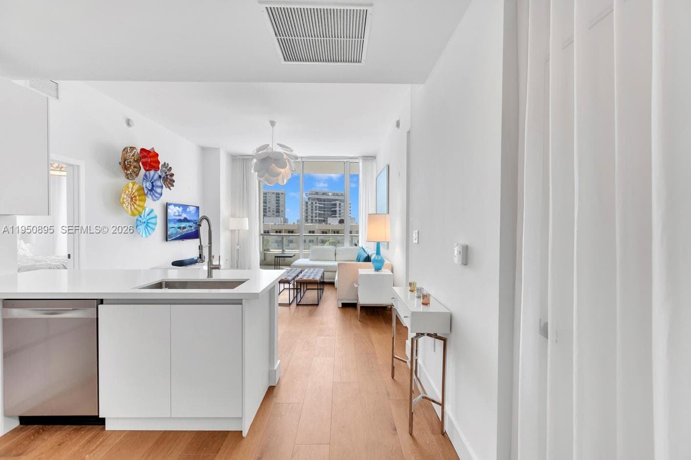 6799 Collins Ave 412 photo 4