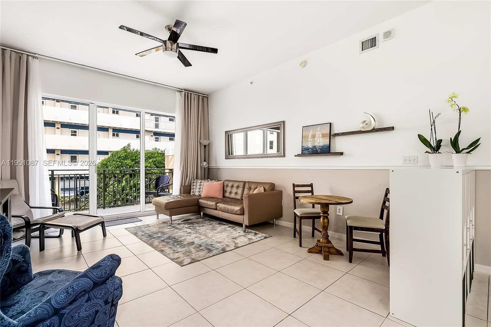 2080 S Ocean Dr 103 photo 2