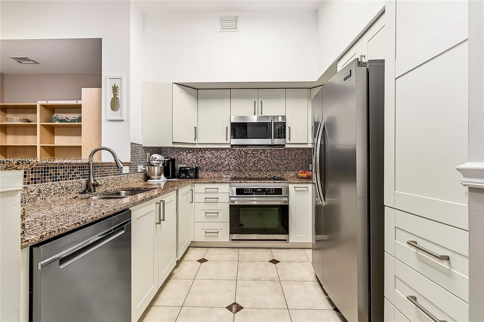 2080 S Ocean Dr 103 photo 18