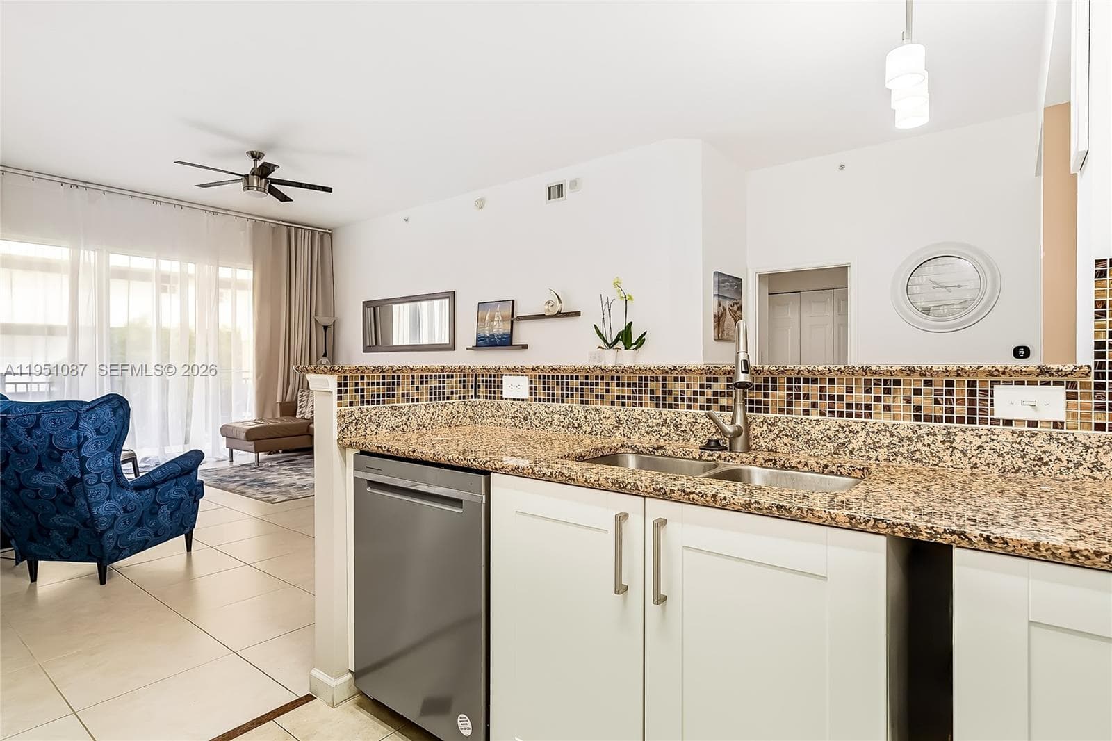 2080 S Ocean Dr 103 photo 21