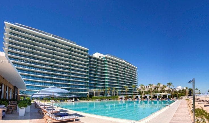 350 Ocean Dr 205N photo 2