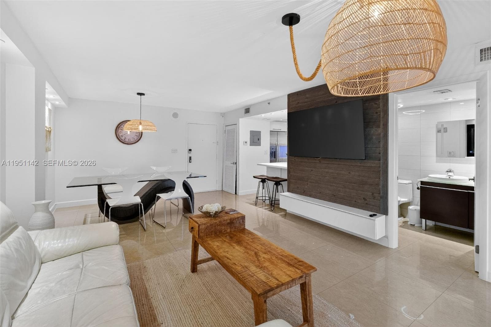 2401 Collins Ave 1110 photo 16
