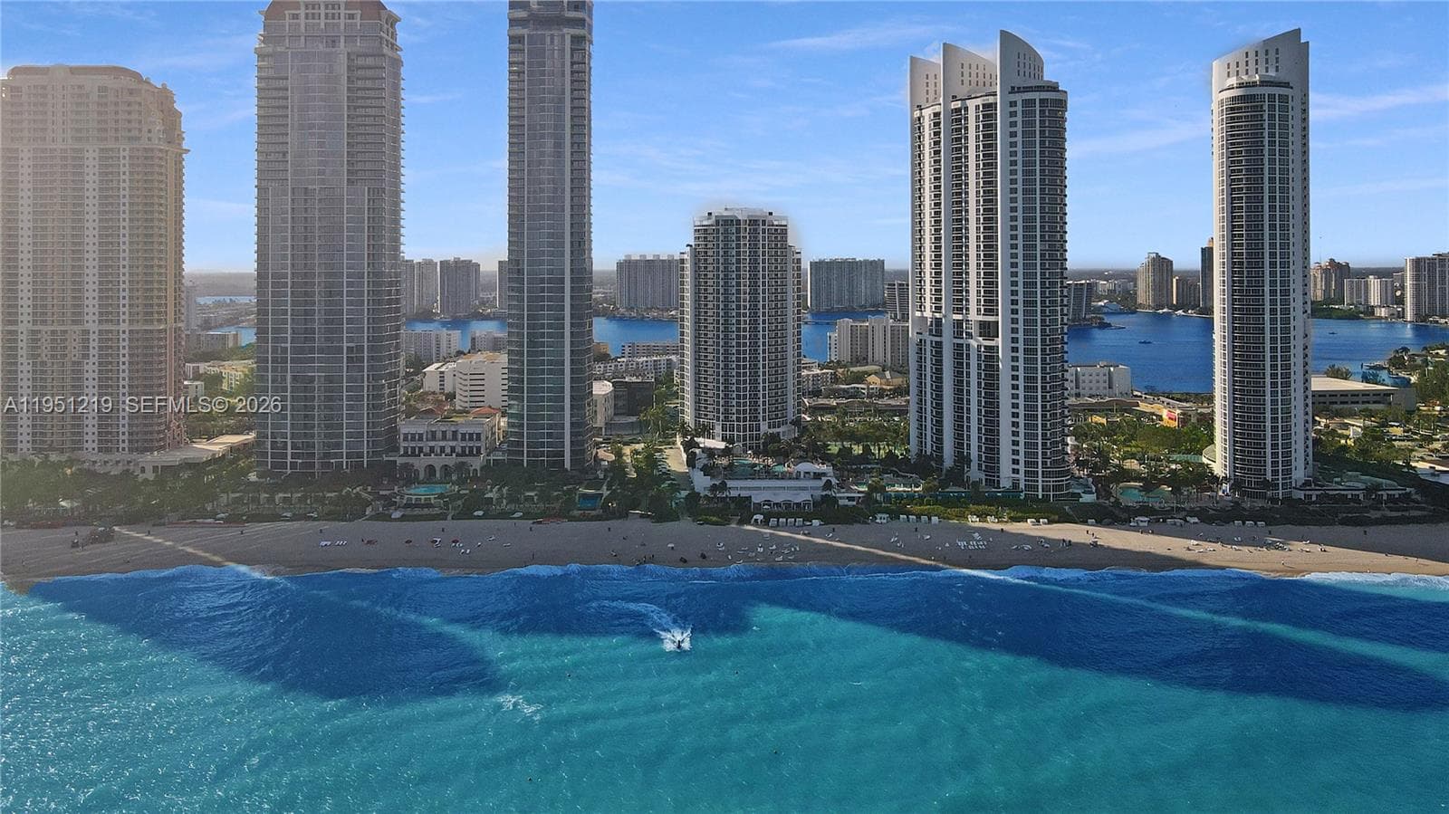 18001 Collins Ave 2605 photo 3