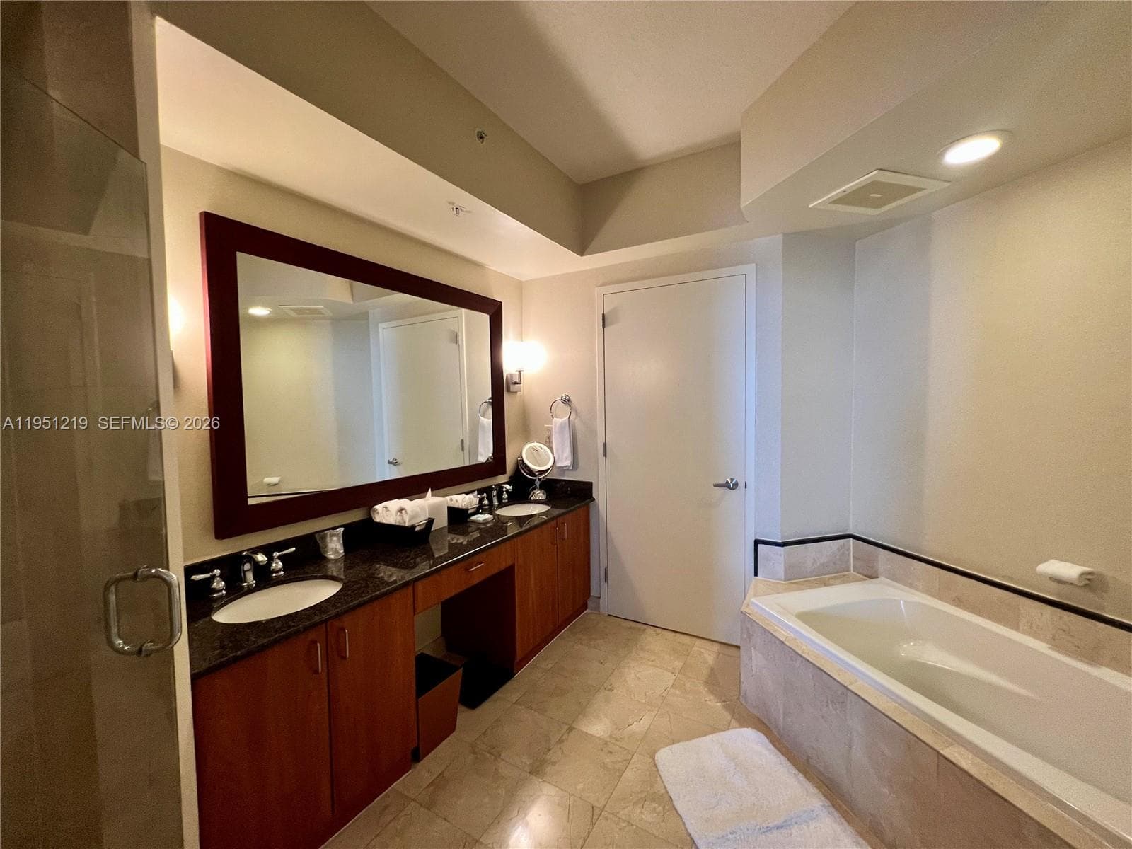 18001 Collins Ave 2605 photo 9