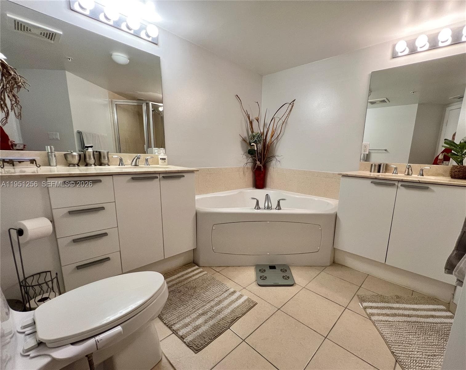 16699 Collins Ave 2109 photo 15