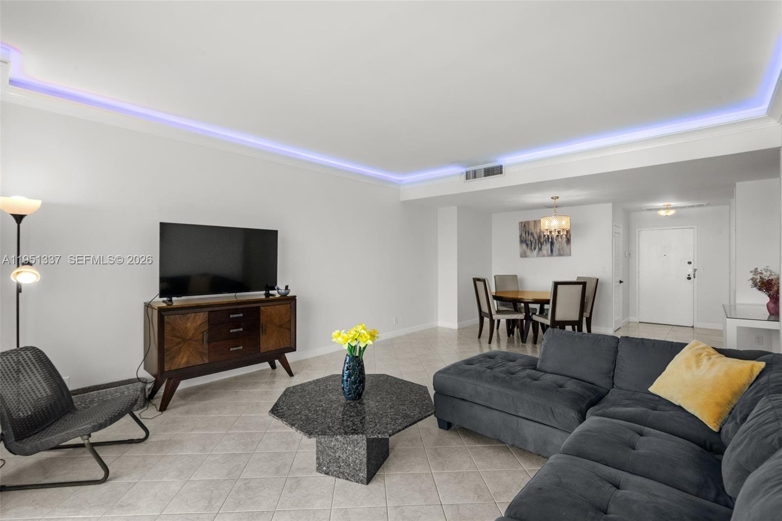 2500 Parkview Dr 2517 photo 17