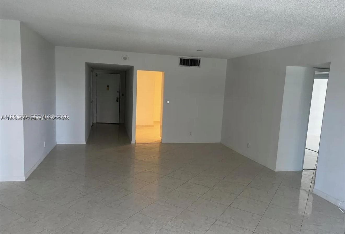 500 Three Islands Blvd 306 photo 5