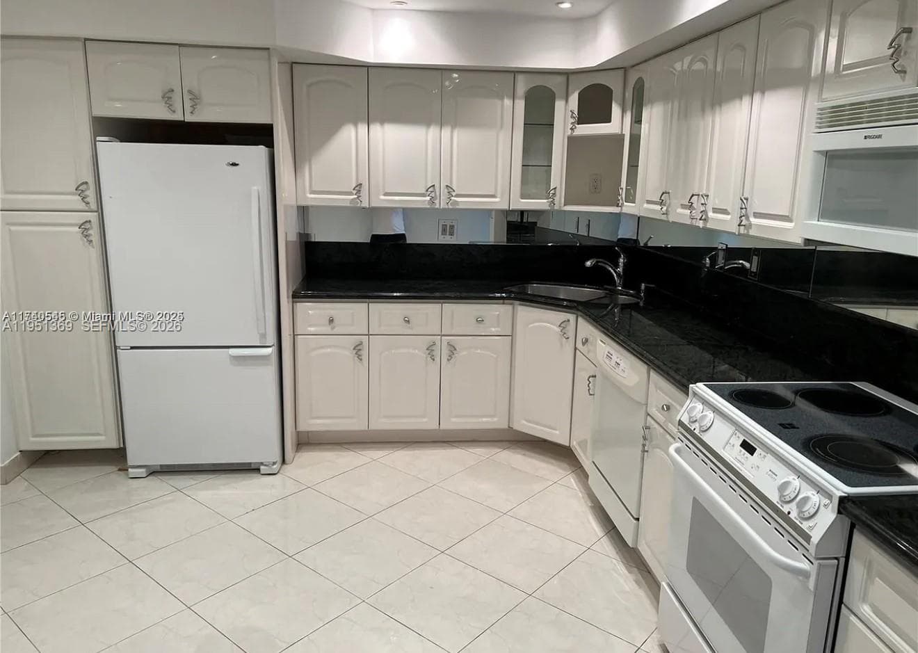 500 Three Islands Blvd 306 photo 4