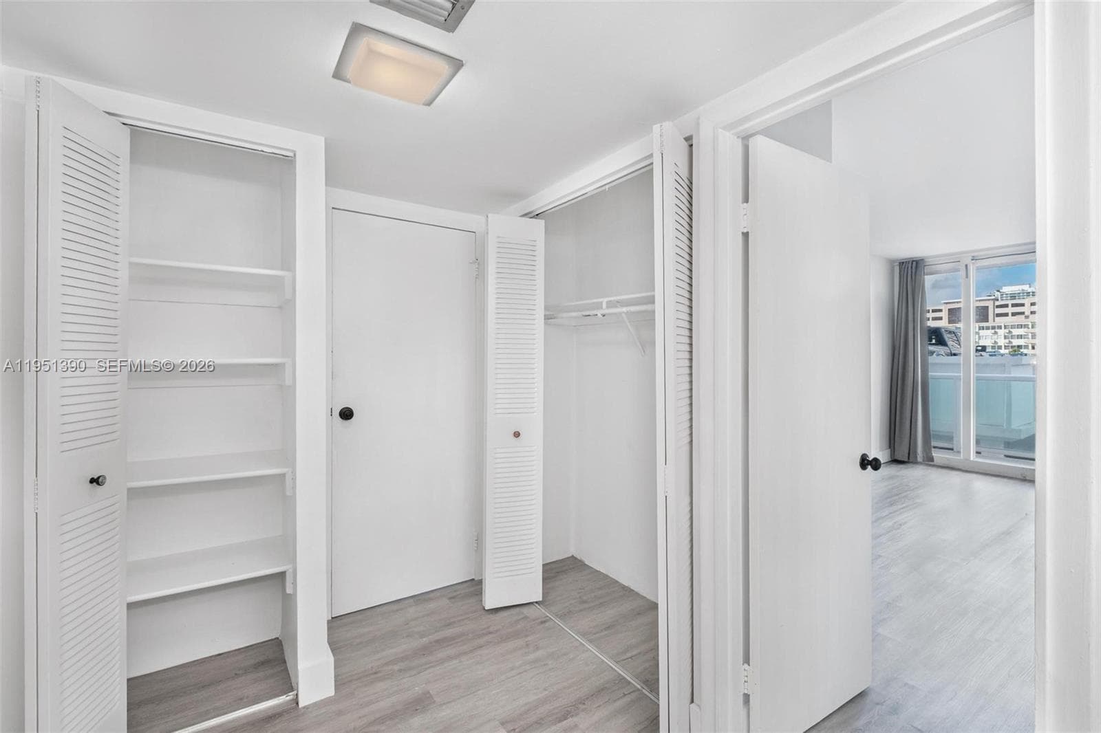 100 Bayview Dr 229 photo 24
