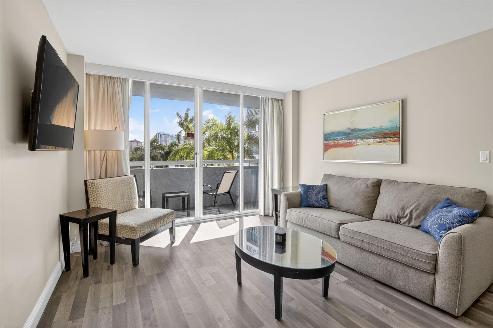 2670 E Sunrise Boulevard 320 photo 7