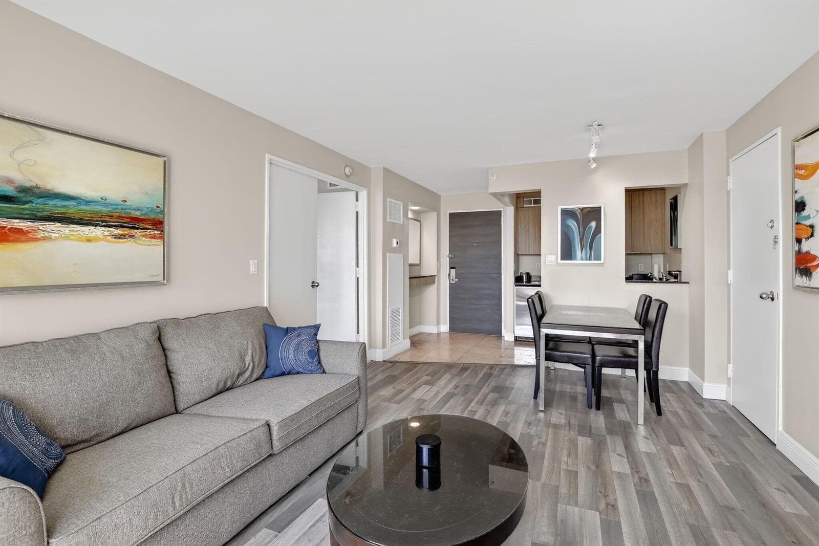 2670 E Sunrise Boulevard 320 photo 10
