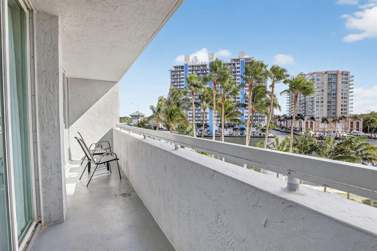 2670 E Sunrise Boulevard 320 photo 15