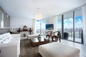 17301 Biscayne Blvd 2310 photo 3