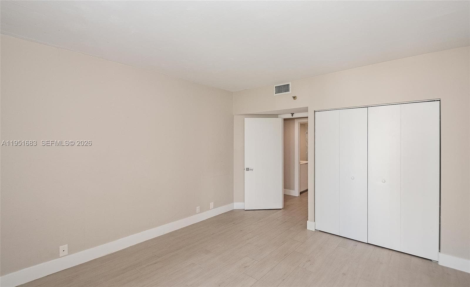 520 Brickell Key Dr A1010 photo 13