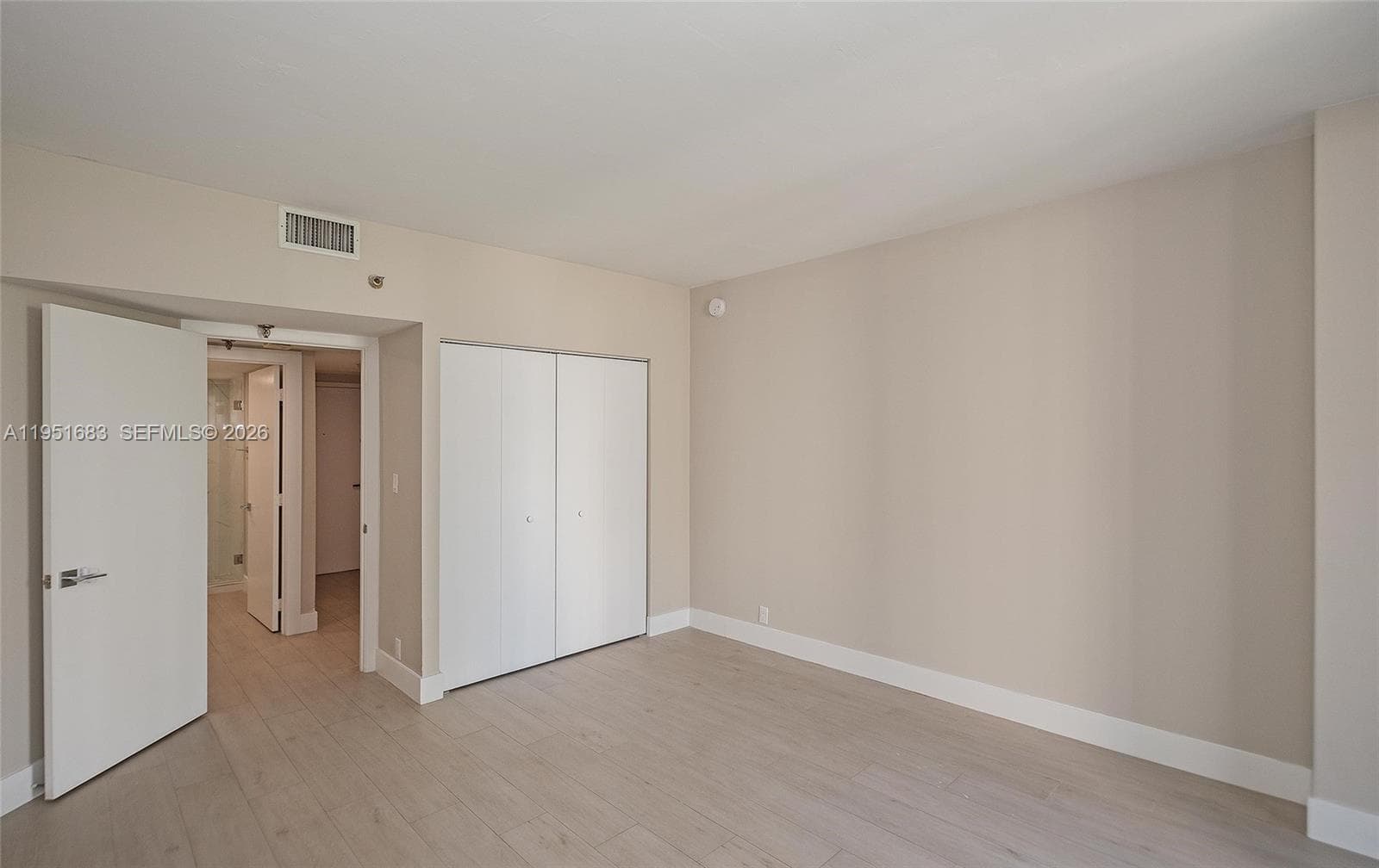 520 Brickell Key Dr A1010 photo 12
