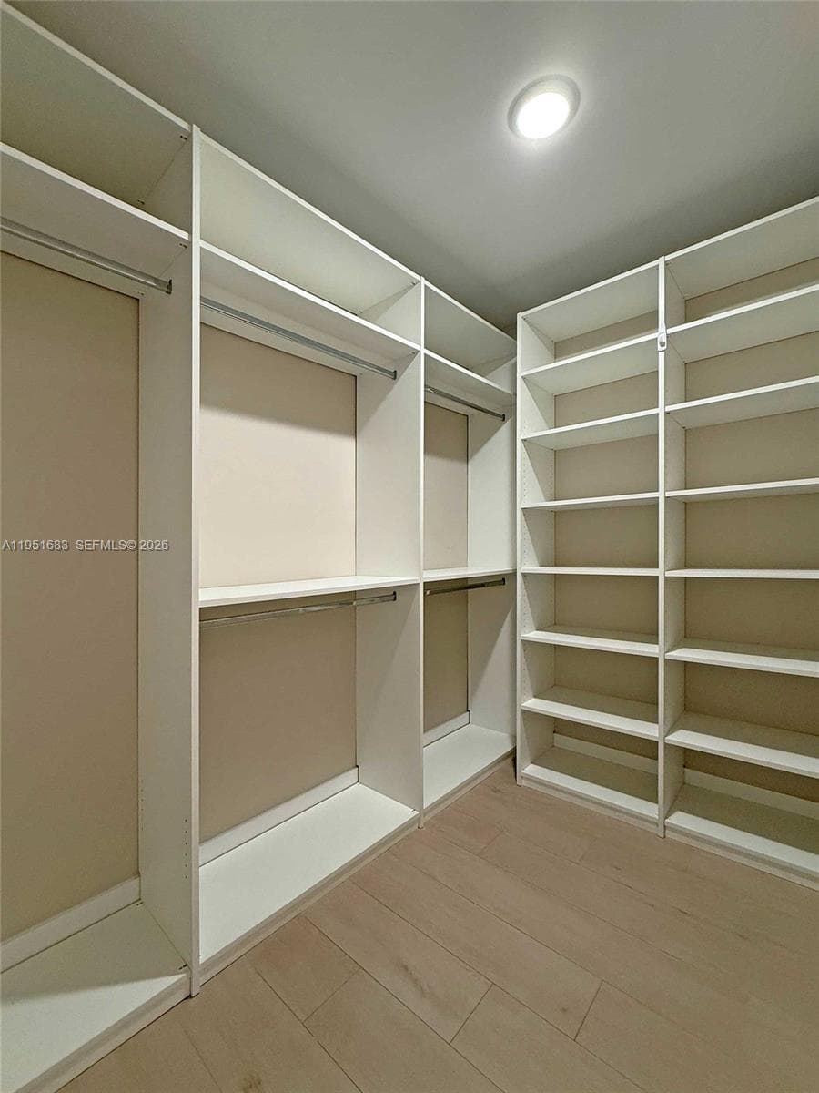 520 Brickell Key Dr A1010 photo 22