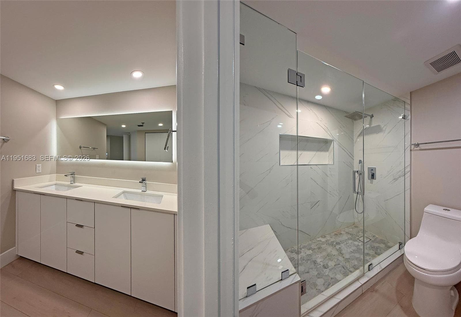 520 Brickell Key Dr A1010 photo 24