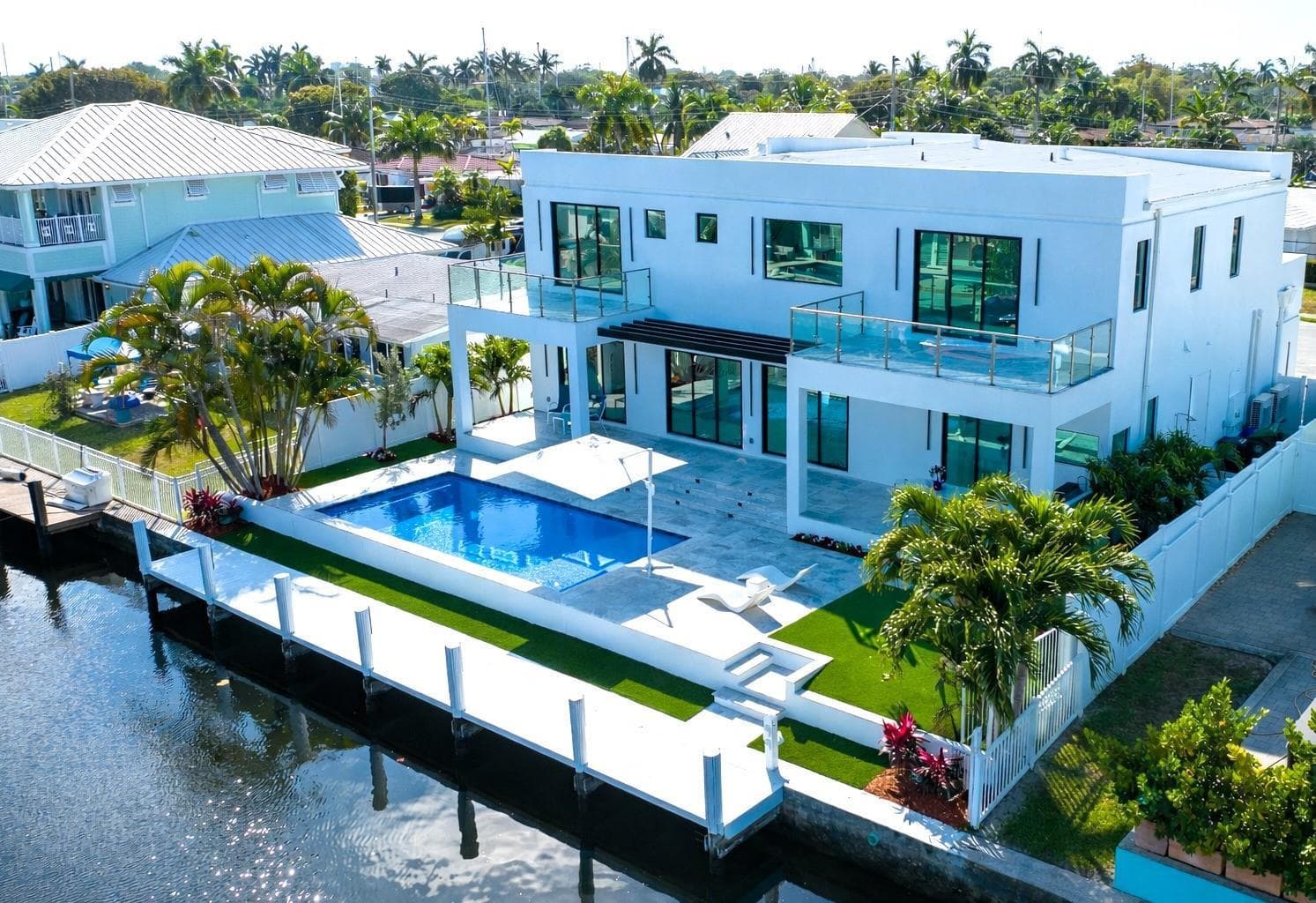 1205 Avocado Isle photo 1