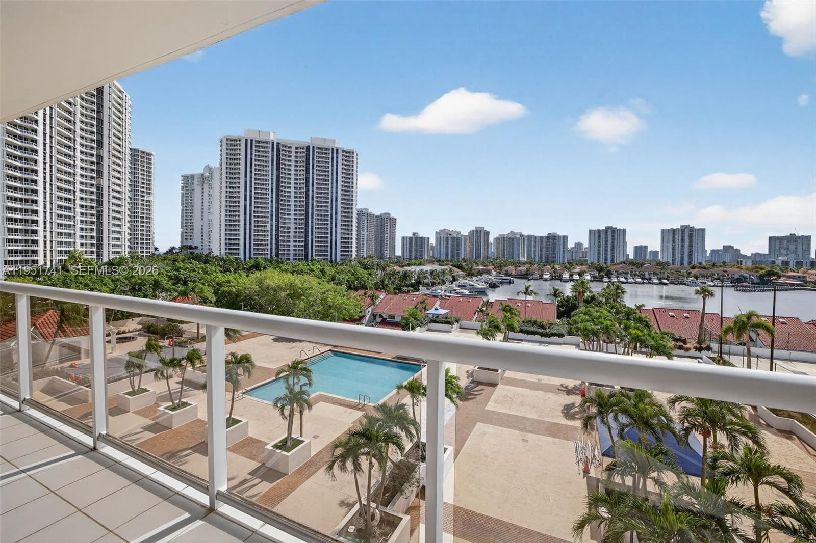3640 Yacht Club Dr 708 photo 12