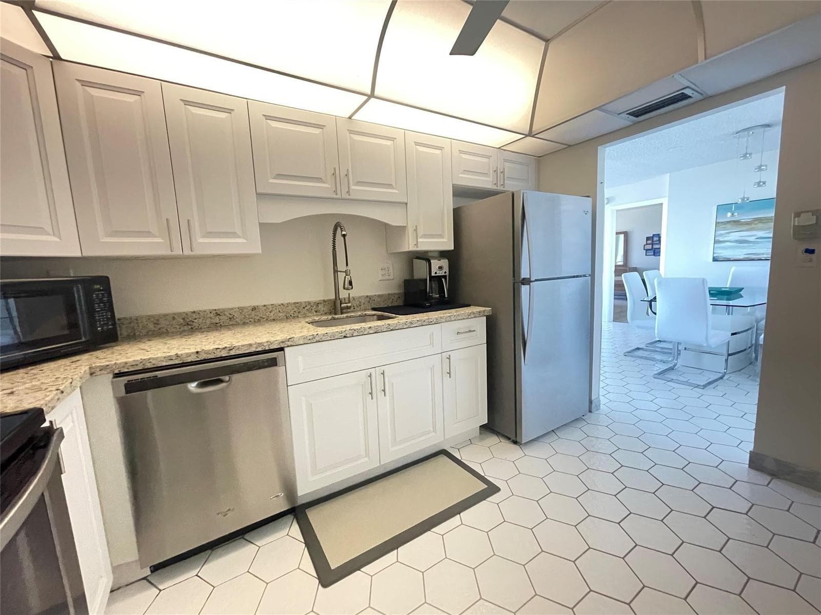 531 N Ocean Boulevard 1809 photo 13