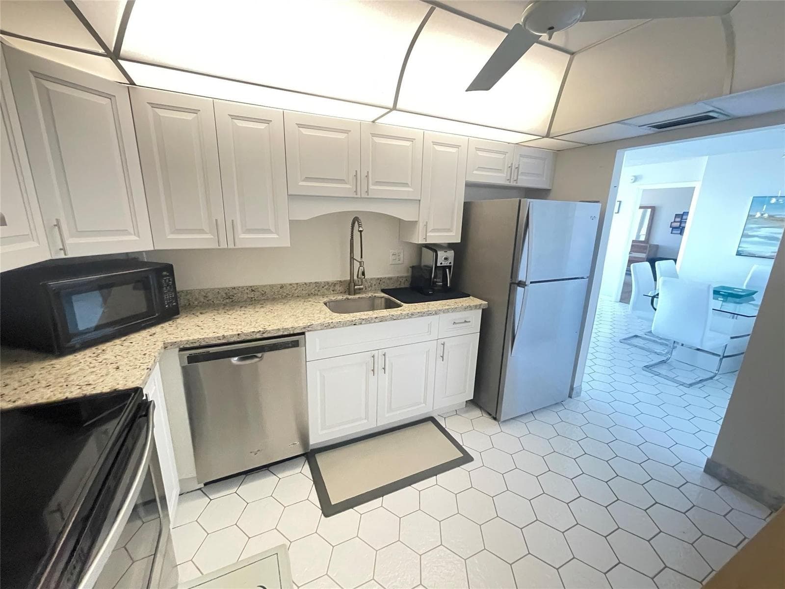 531 N Ocean Boulevard 1809 photo 14