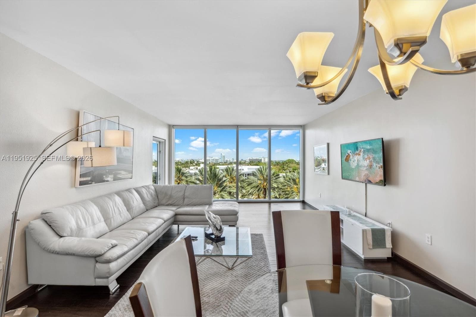 10275 Collins Ave 529 photo 2