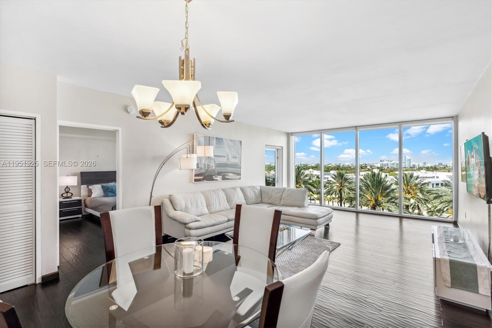 10275 Collins Ave 529 photo 3