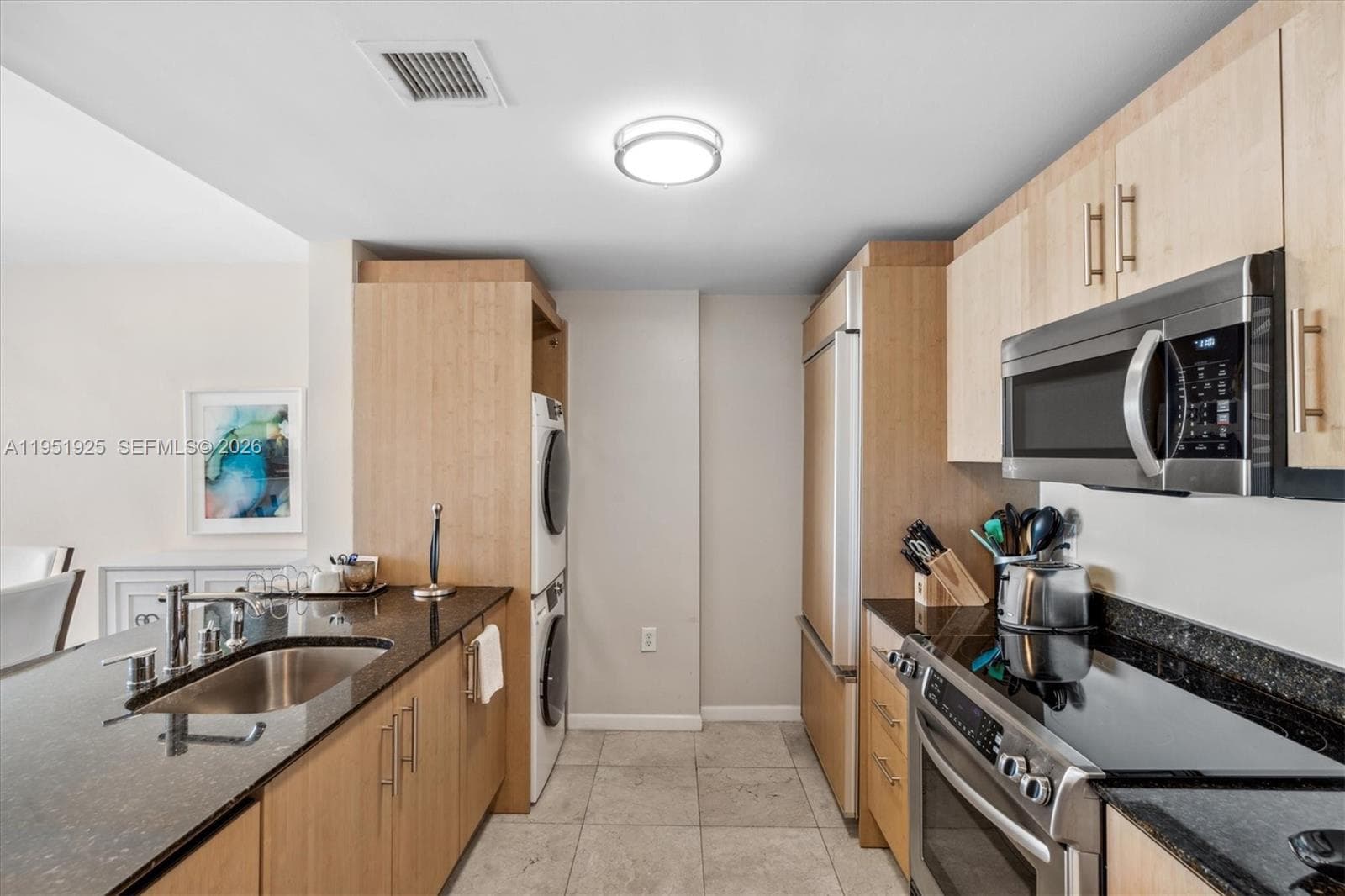 10275 Collins Ave 529 photo 11