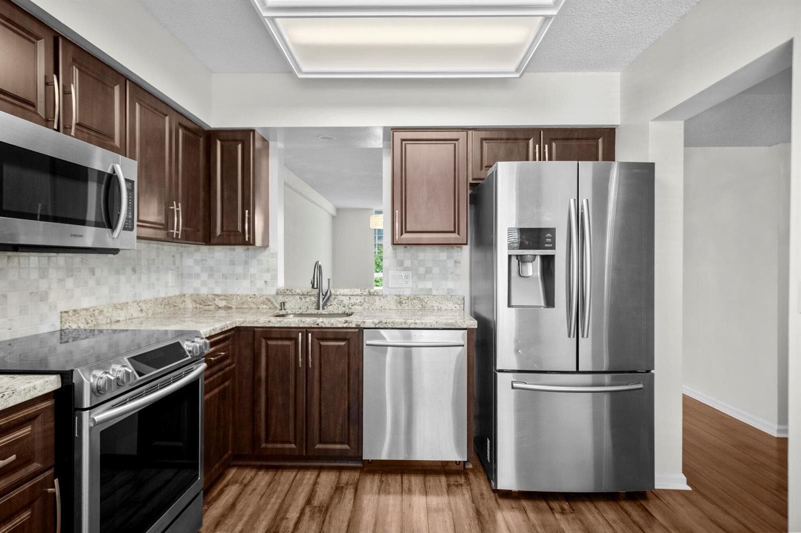 14527 Bonaire Boulevard 408 photo 6