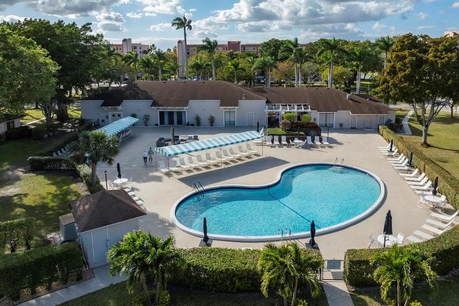14527 Bonaire Boulevard 408 photo 1
