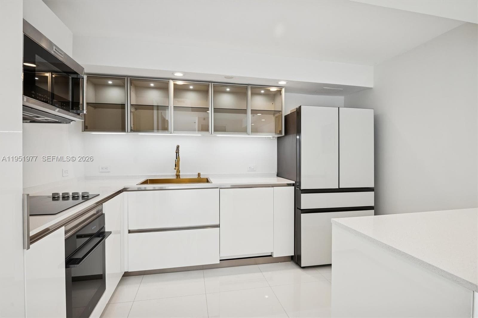 4000 Towerside Ter 1704 photo 17