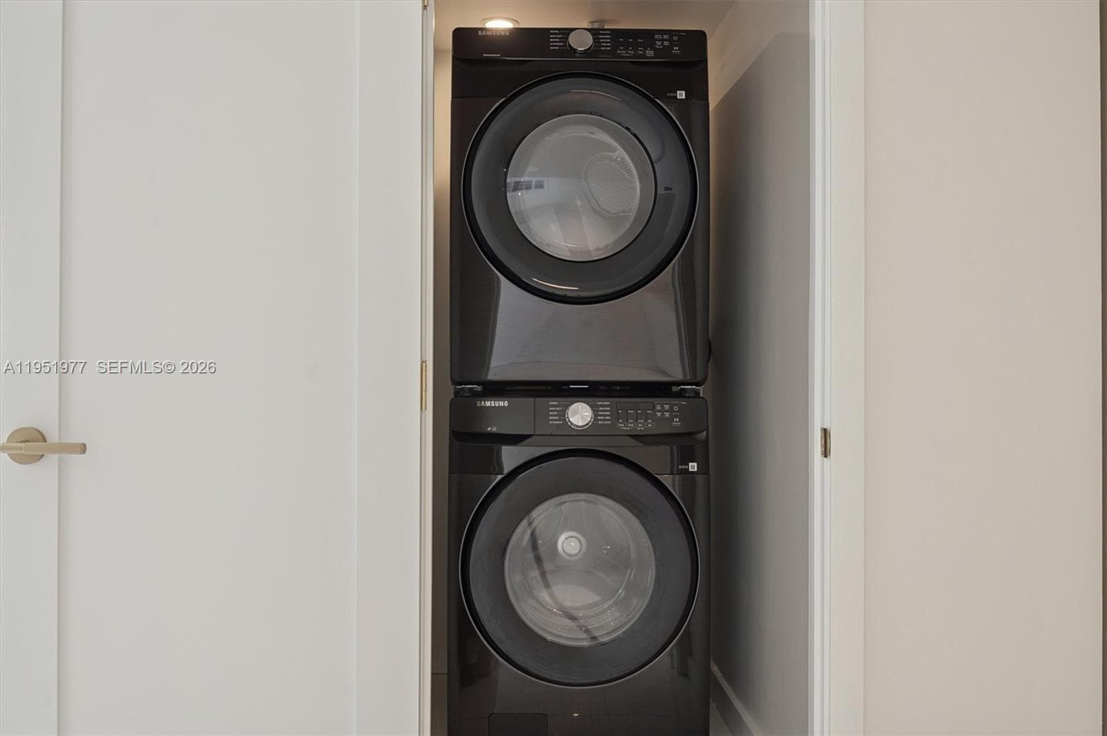 4000 Towerside Ter 1704 photo 21