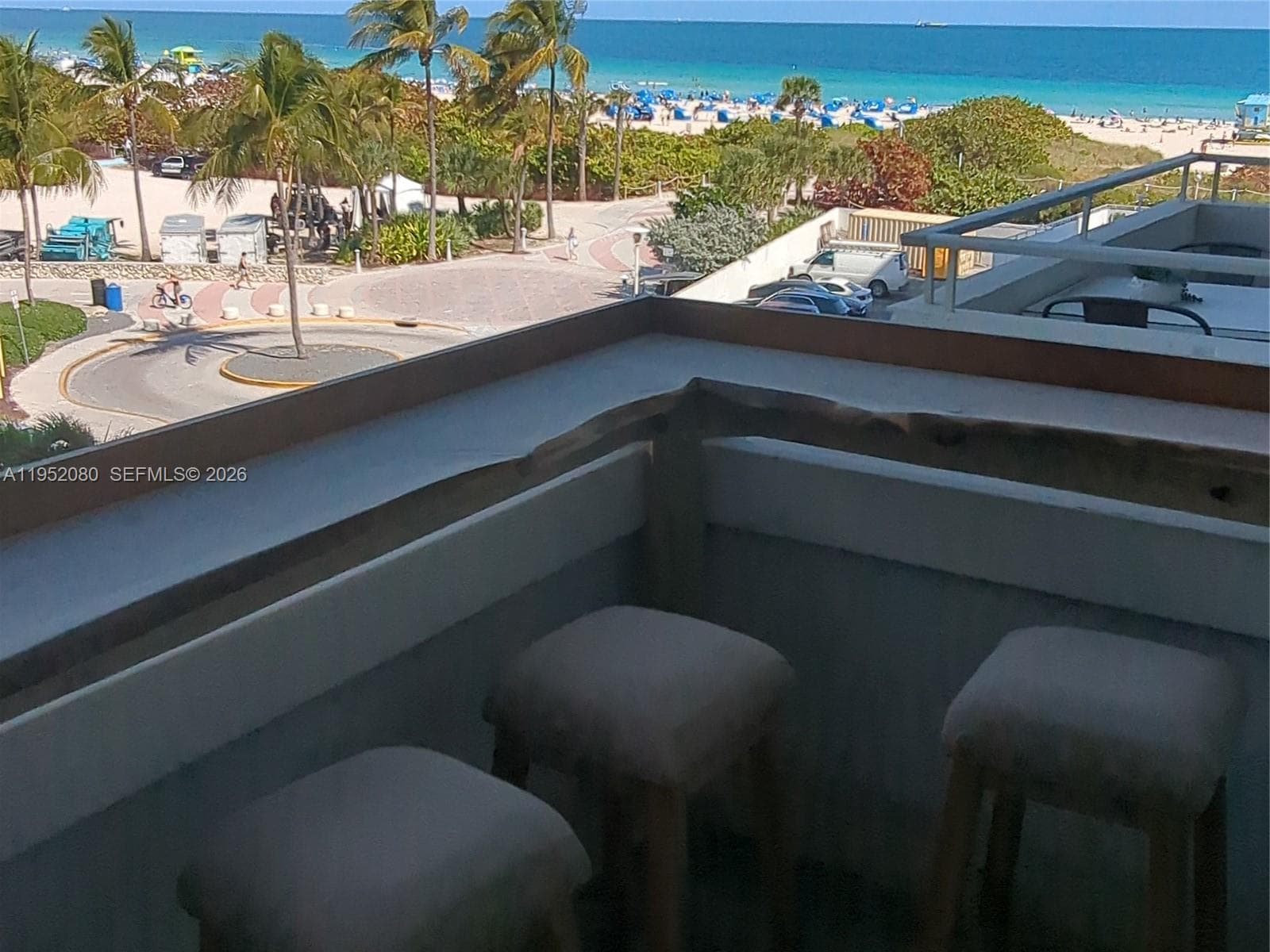 465 Ocean Dr 524 photo 2