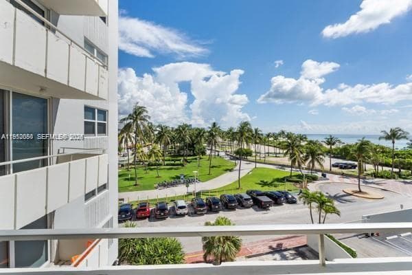465 Ocean Dr 524 photo 12