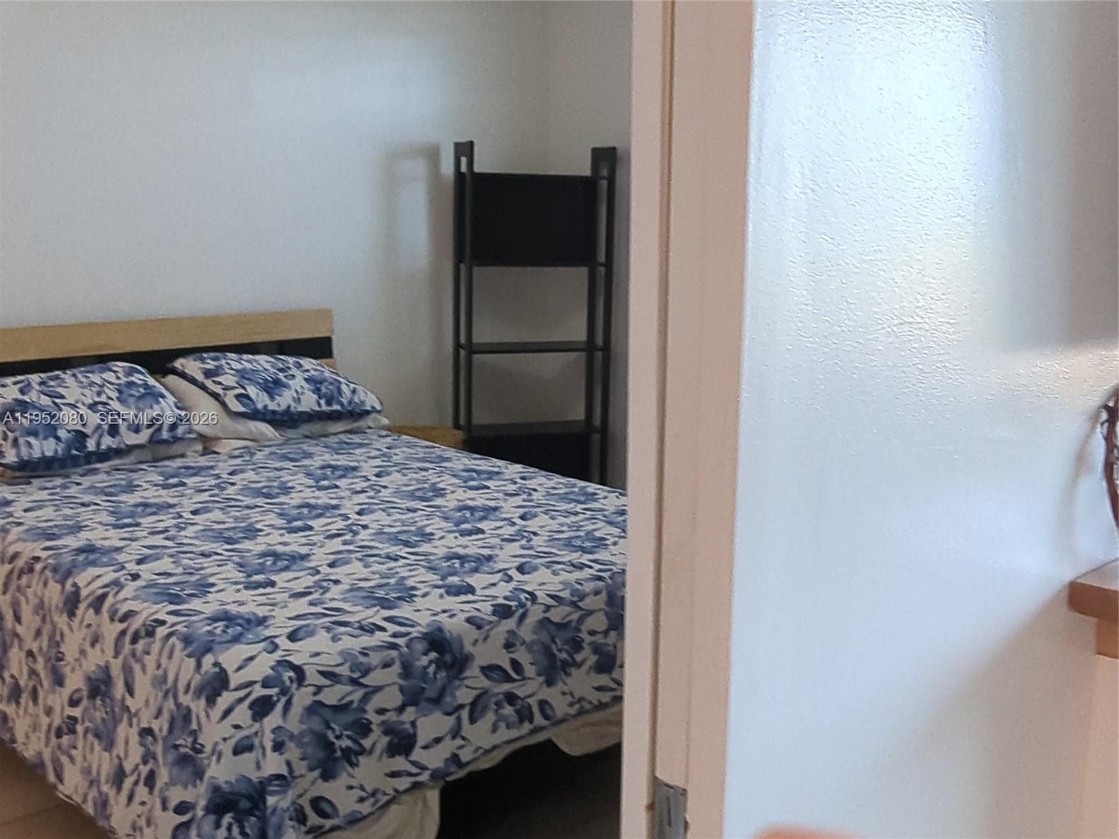465 Ocean Dr 524 photo 7