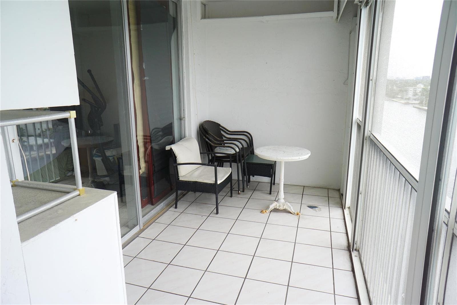 303 N Riverside Drive PH-4 photo 16
